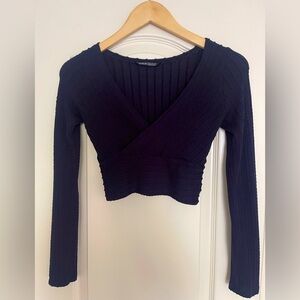 Navy Blue V-Neck Ribbed Crop Top